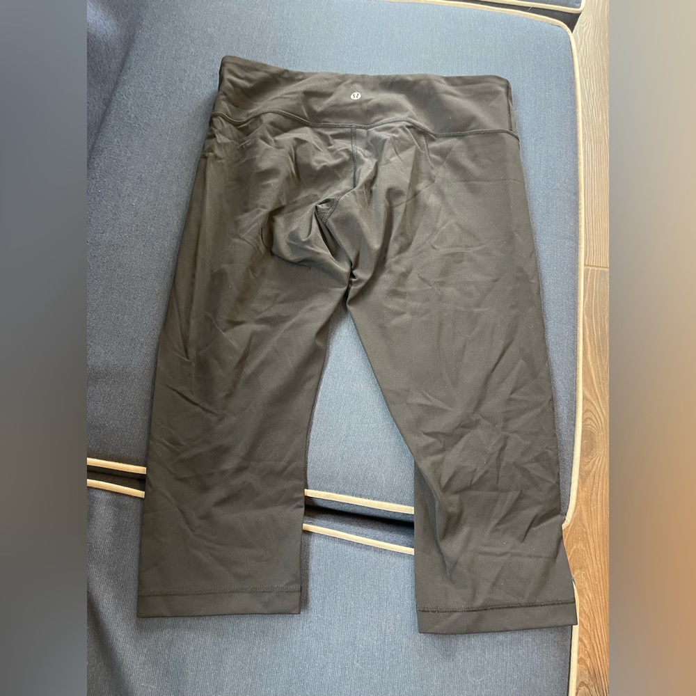 Lululemon Crop Black pant 12